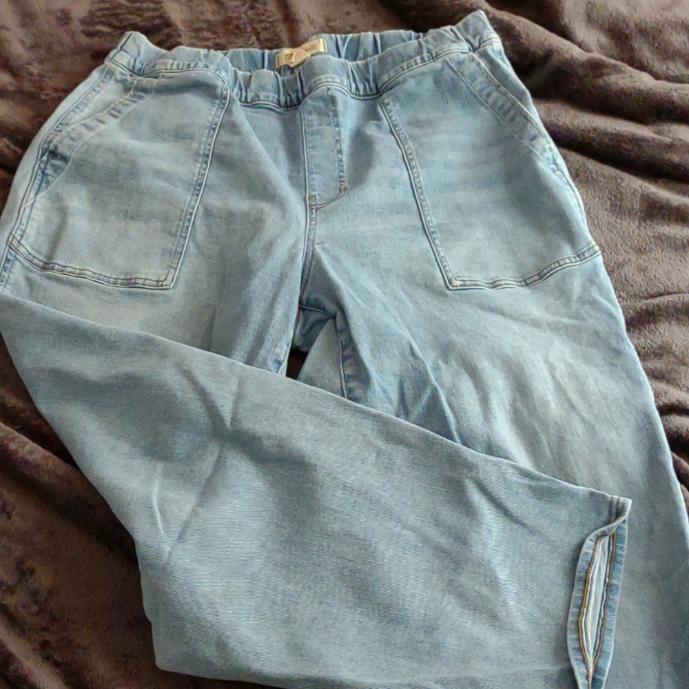 Madewell Pull On Relaxed Jeans